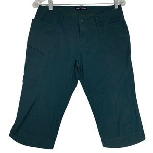 Arc’teryx Women’s Hiking Utility Shorts Pockets Size  8 Gorpcore Outdoor Nylon